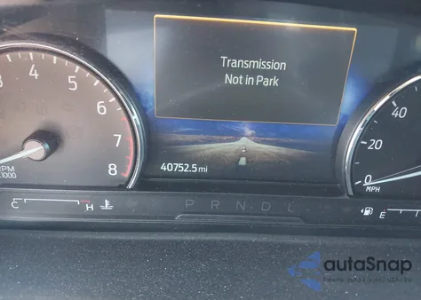 2022 Ford Explorer Xlt z USA, uszkodzony, nr VIN 1FMSK8DH2NGC09901